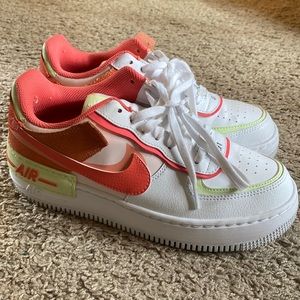 women’s air forces! 8.5 barely worn great condition! Cute summer colors